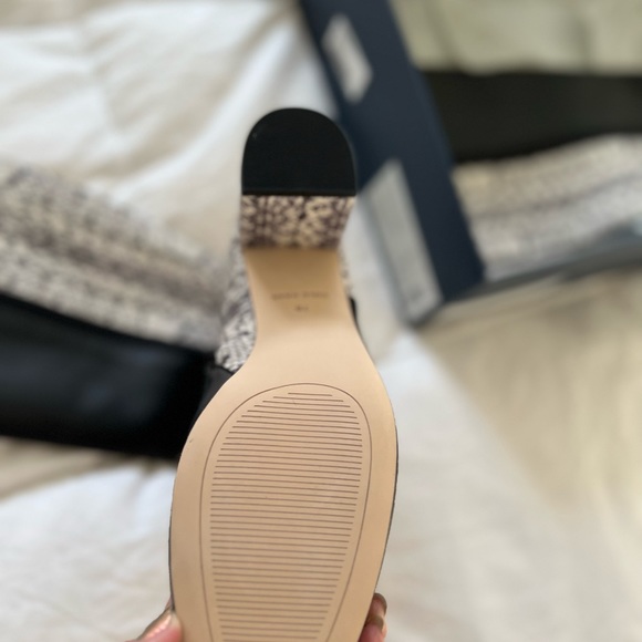 Cole Haan Gorgeous Genuine leather boots - Picture 7 of 10